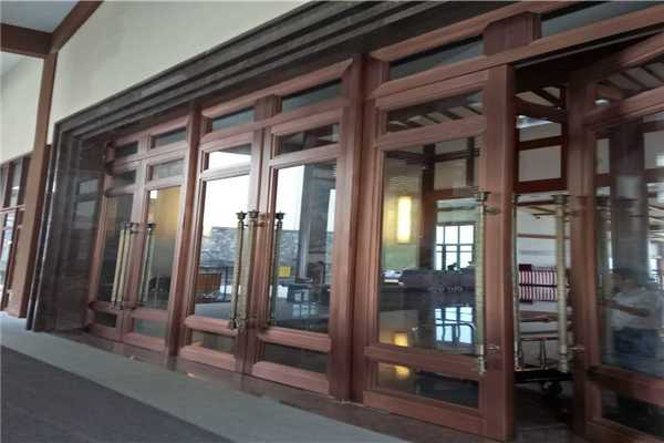 銅門(mén)避風(fēng)閣.jpg